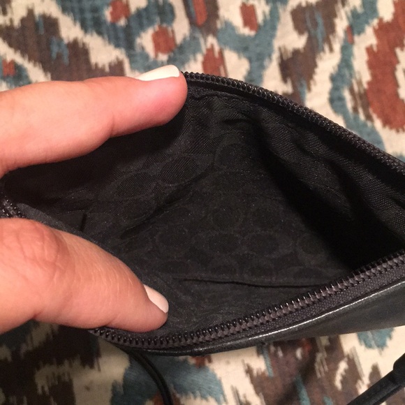 Authentic Coach Leather Wristlet- Black - Picture 3 of 3